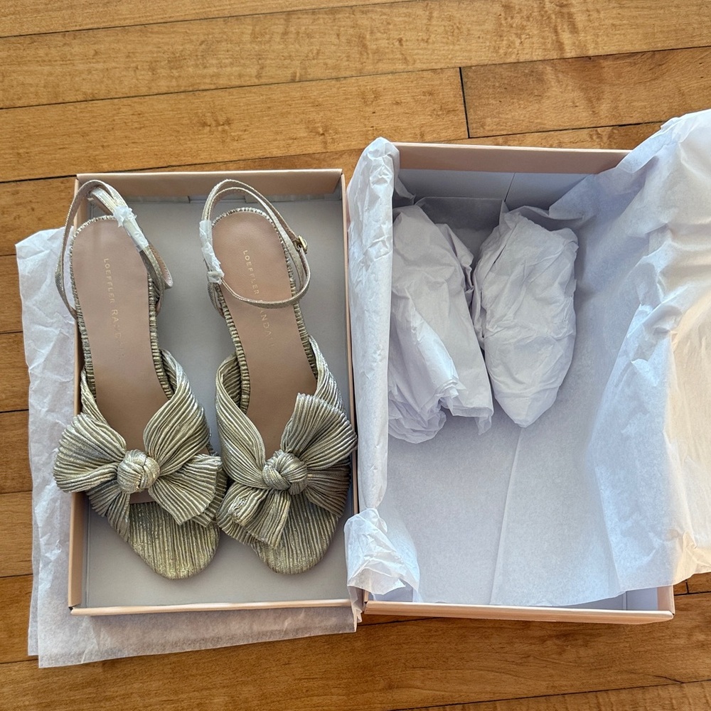 Loeffler Randall Gold Bow Heels